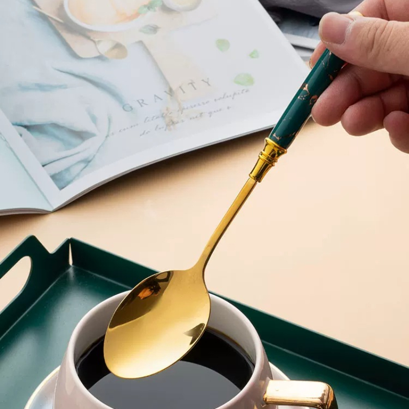 1PC ヴィンテージヨーロッパステンレス鋼スプーンセラミック - Vintage Collectible Spoons のレビューと価格